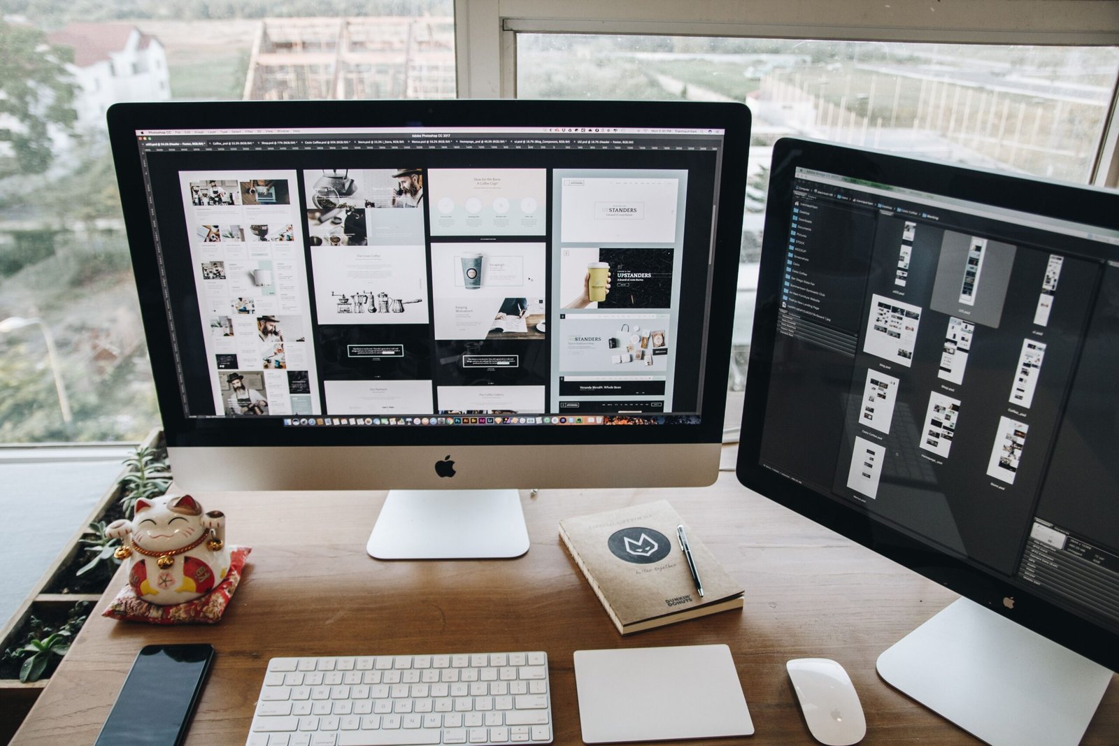 Illustration comparing an outdated website with a modern redesigned website